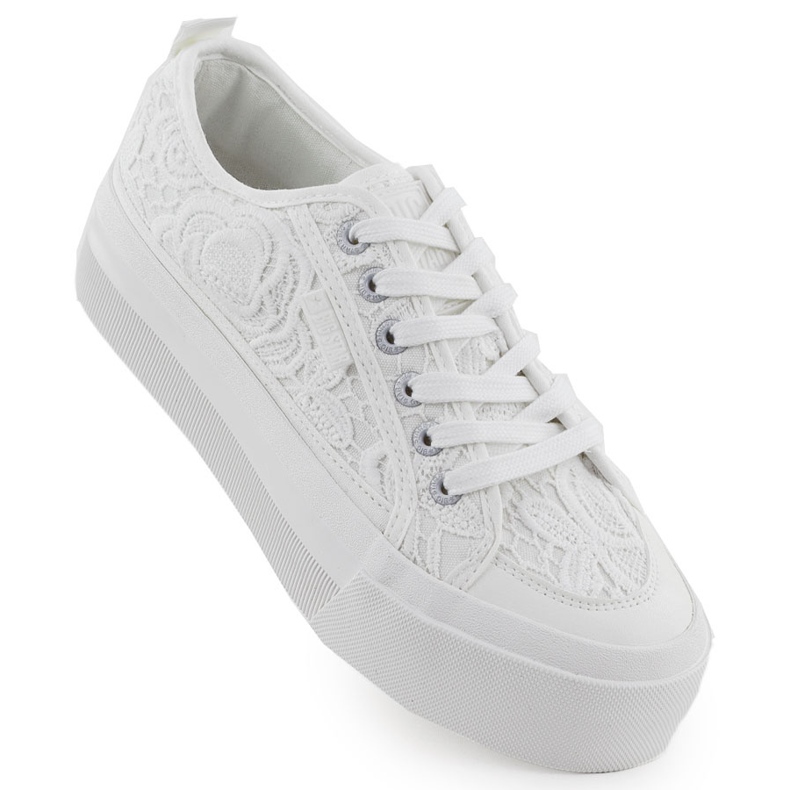 Låga kvinnors sneakers med Lace White Big Star RR274747 vit