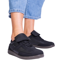 Svart låg snörda sneakers