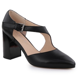 Läderpumpar på pelarskorna med svart Vinceza 91133 -remsa