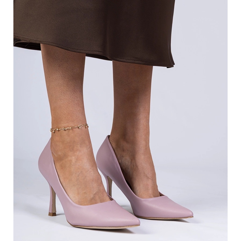 Violet Classic Pumps på en Eco -Leather Pin violett