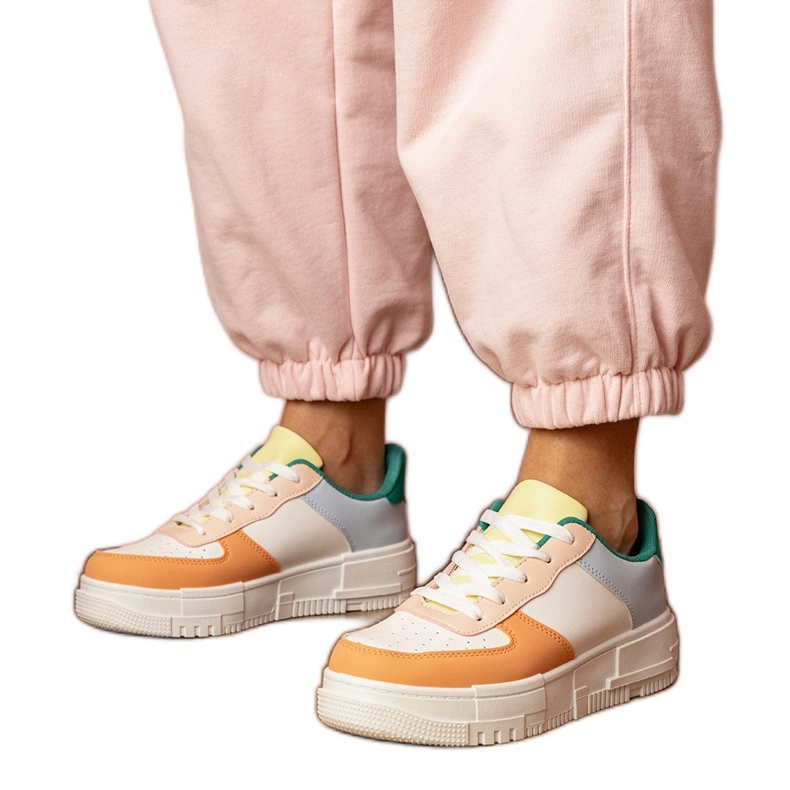 Orange Sports Sneakers på PlatFotm