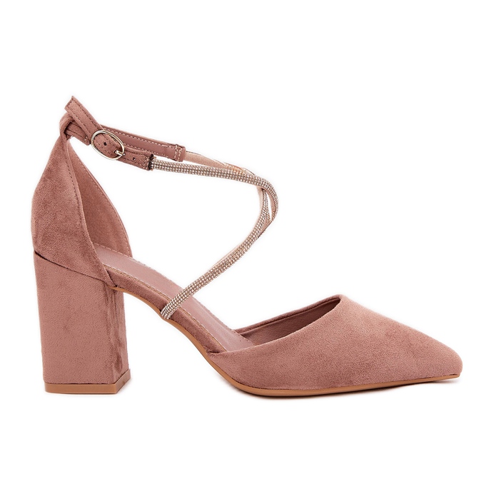 Pumpar med spetsiga tår och dekorerade ränder på den mörka storleken beige