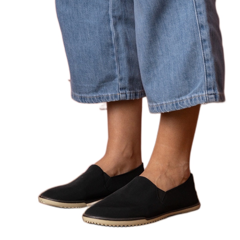 Svart kvinnors slip -up sneakers