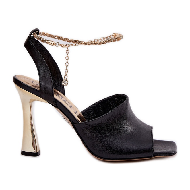 Lädersandaler på en hög häl med en dekorativ chebello 4440 svart armband