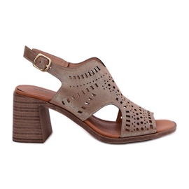 OpenWork kvinnors sandaler på Golden Post gyllene