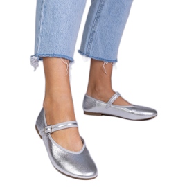 Silver kvinnors ballerinas med ett spänne silver-