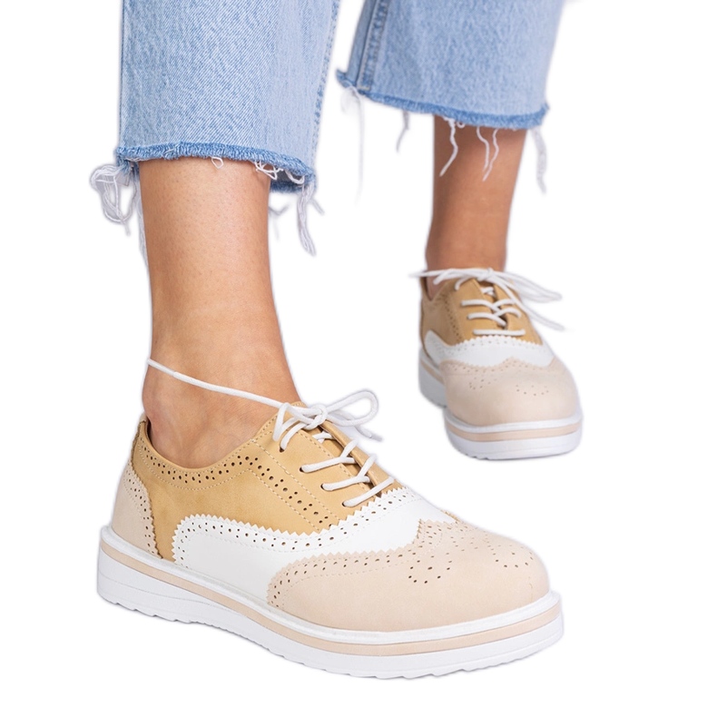 Beige Classic Oxford Shoes