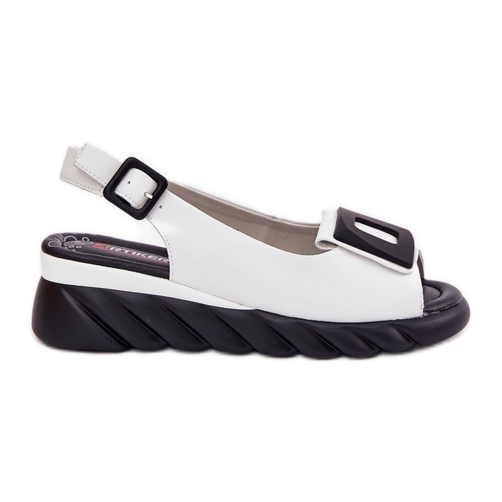 Kvinnors lädersandaler med en kil med dekoration Artiker 56C2157 White vit