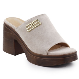 Kvinnors tofflor på pelaren Beige Vinceza 17400