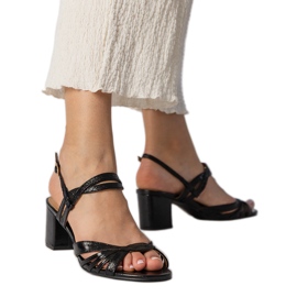 Svarta damsandaler med hög klack