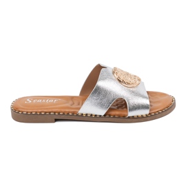 Seastar Silver flip flops med en gyllene dekoration