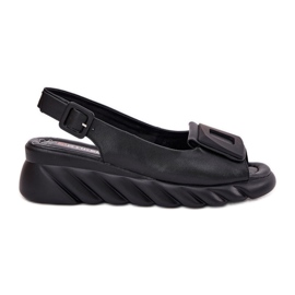 Kvinnors lädersandaler med en kil med dekoration Artiker 56C2156 Black svart