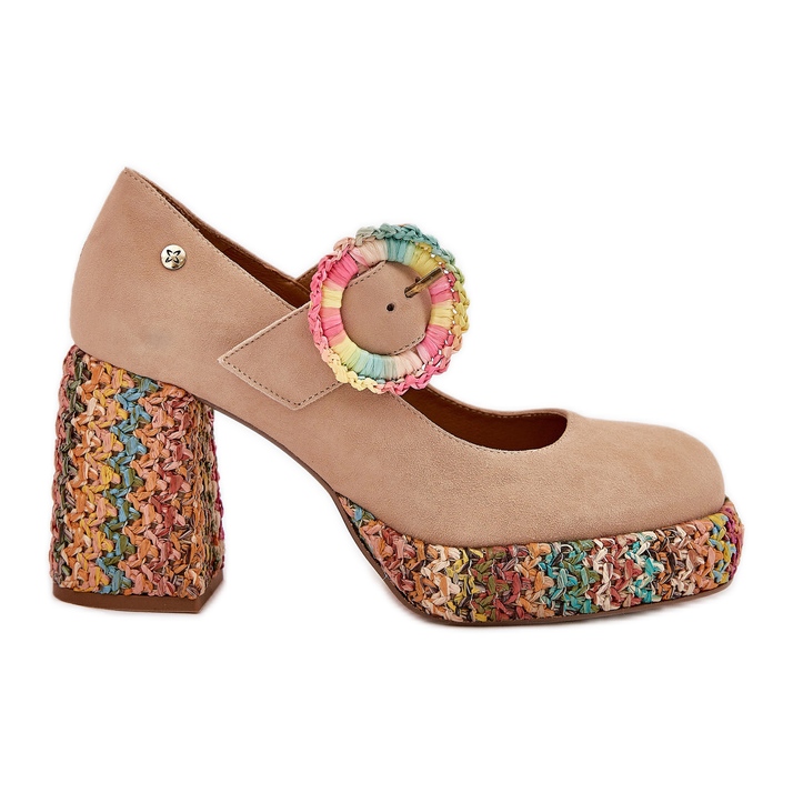 Mockpumpar med flätning på stolpen och plattformen Maciejka 06839-04 Beige