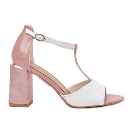 Målade kvinnorsandaler på Vinceza 20276 Pink-White Post rosa