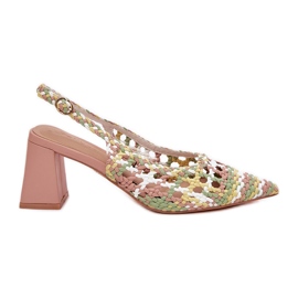 Sandaler med flätning på stolpen rosa