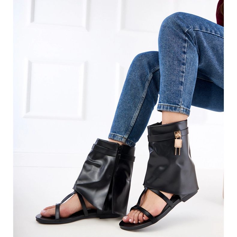 Svarta platta sandaler med övre