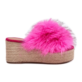 Kvinnokilar med kil med päls och flät fuchsia rosa