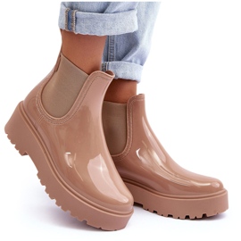 Kvinnors lackerade wellies på Big Star MM274396 Beige Platform