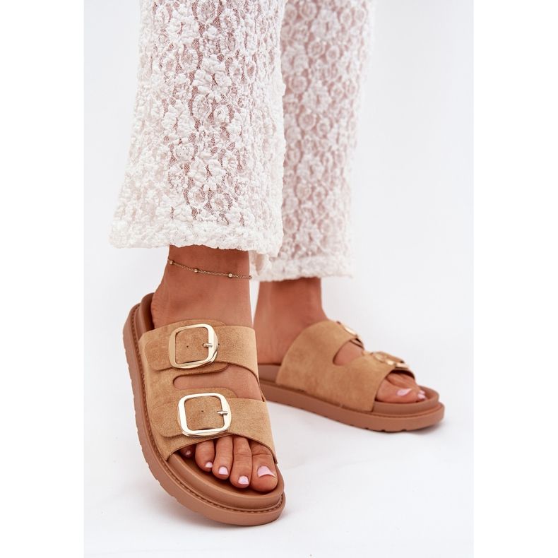 Boto Kvinnors flip flops på plattformen med kamel veren guldspännen brun