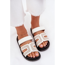 Boto Kvinnors flip flops på plattformen med kardborrkön Kovira vit