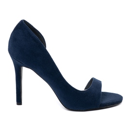 Goodin Mockandaler på en marinblå stift