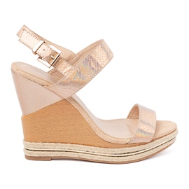 Shelvt Kvinnosandaler på kilar i rosa guld