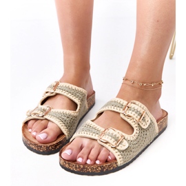 Grön virkad flip flops på Lavreta Cork Sole