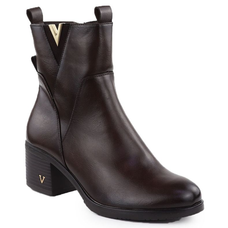 Kvinnestövlar på posten isolerade Brown Vinceza 58581 brun