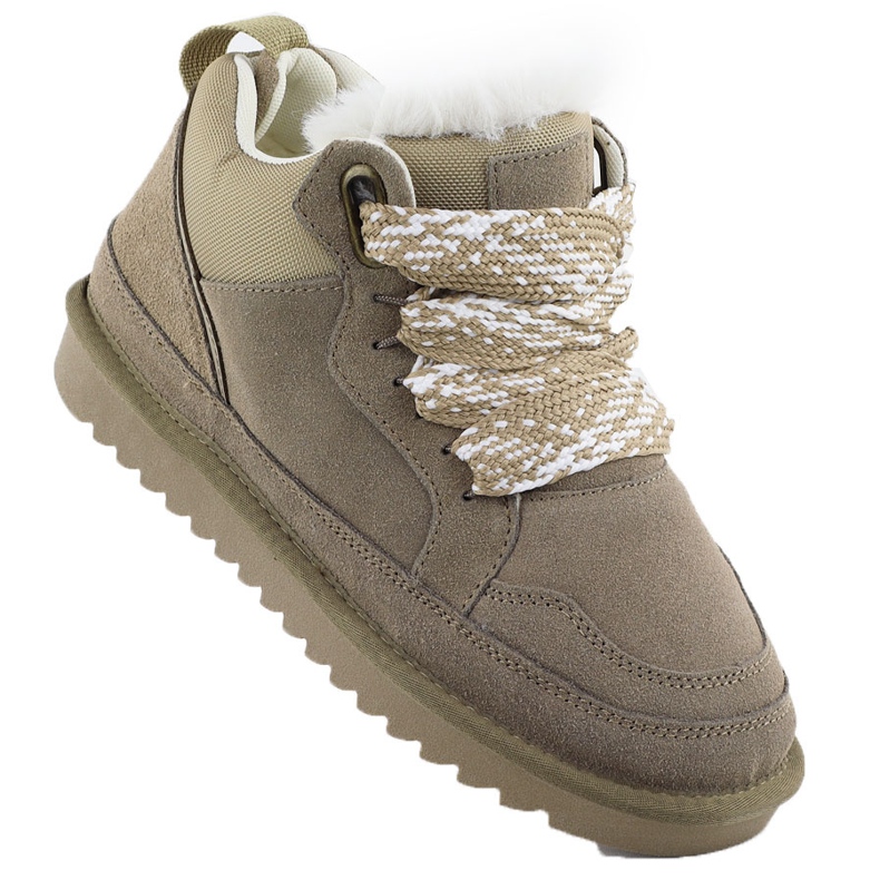 Kvinnors läderstövlar isolerade sneakers med päls beige vinceza 97963