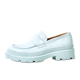 Blå mockasiner gjorda av eko -läder serafin