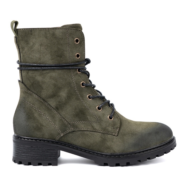 Shelvt Mörkgröna snörda arbetare med en låg häl