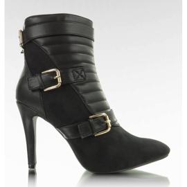 E349 Svarta quiltade stövlar