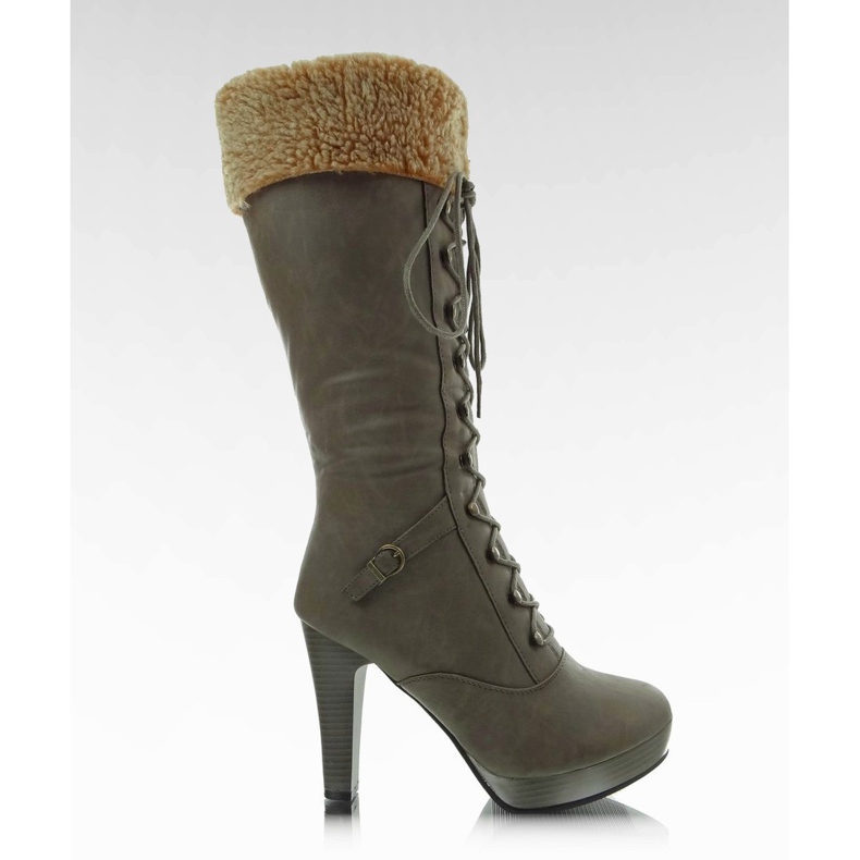 Kängor på stolpen G12400 brun mångfärgad