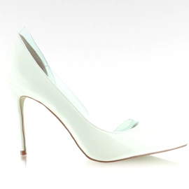 Asymmetriska pumpar på A890 vit