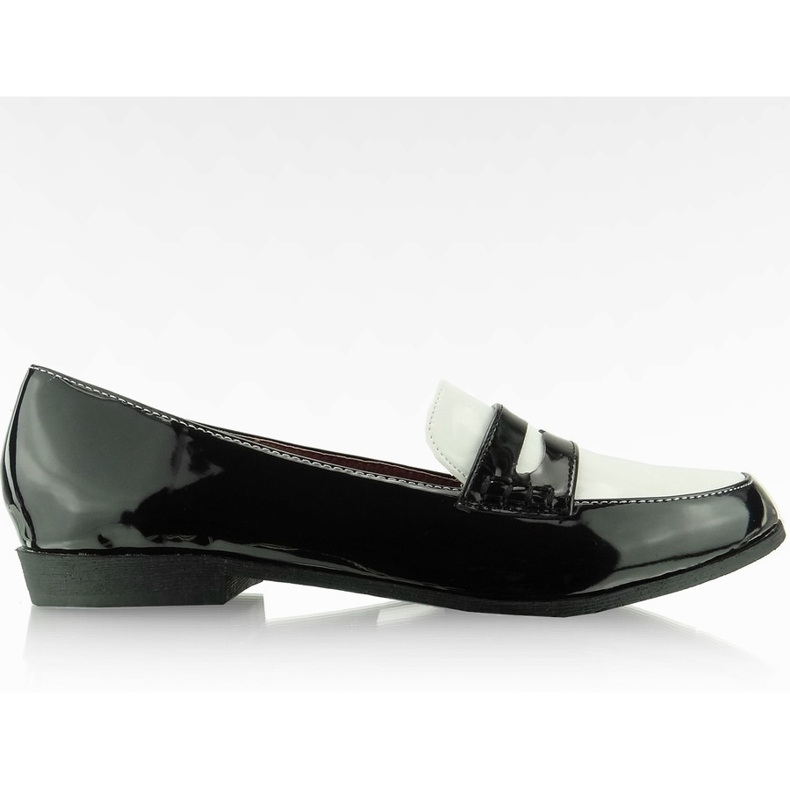 Klassiska lackerade svarta / vita loafers