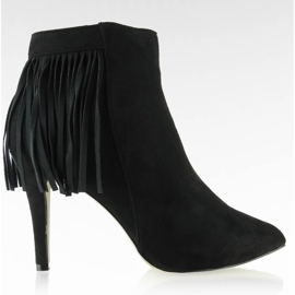 Vackra mockastövlar med svarta tofsar