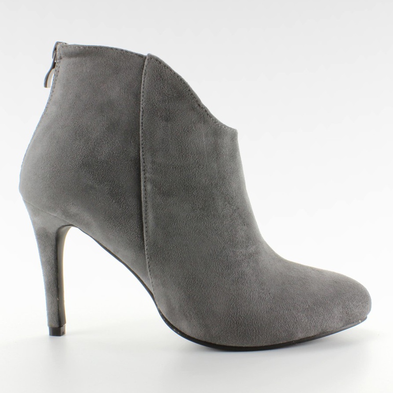 Stövlar med utklipp på framsidan av M239 Grå