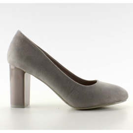 Mockapumpar på en M265 grå pelare