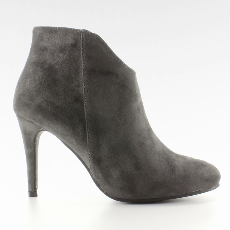 Stövlar med utskuren AT-0592-L Grå