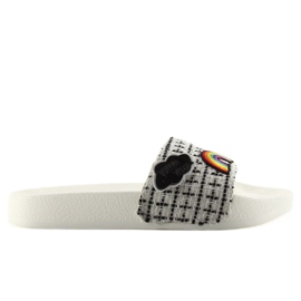 8228 Vita tofflor med stift