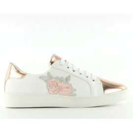 Sneakers med en delikat broderi s-311 Champagne vit