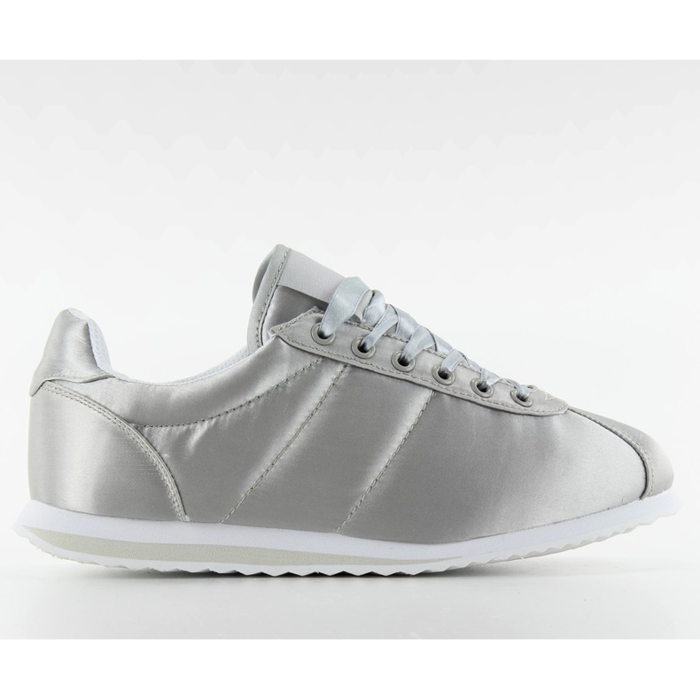 8850 sportskor i grå satin