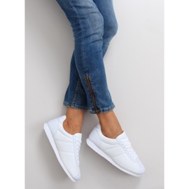 Lätta 8847 vita sportskor