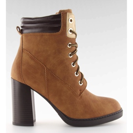 Trästövlar brun NS05P kamel