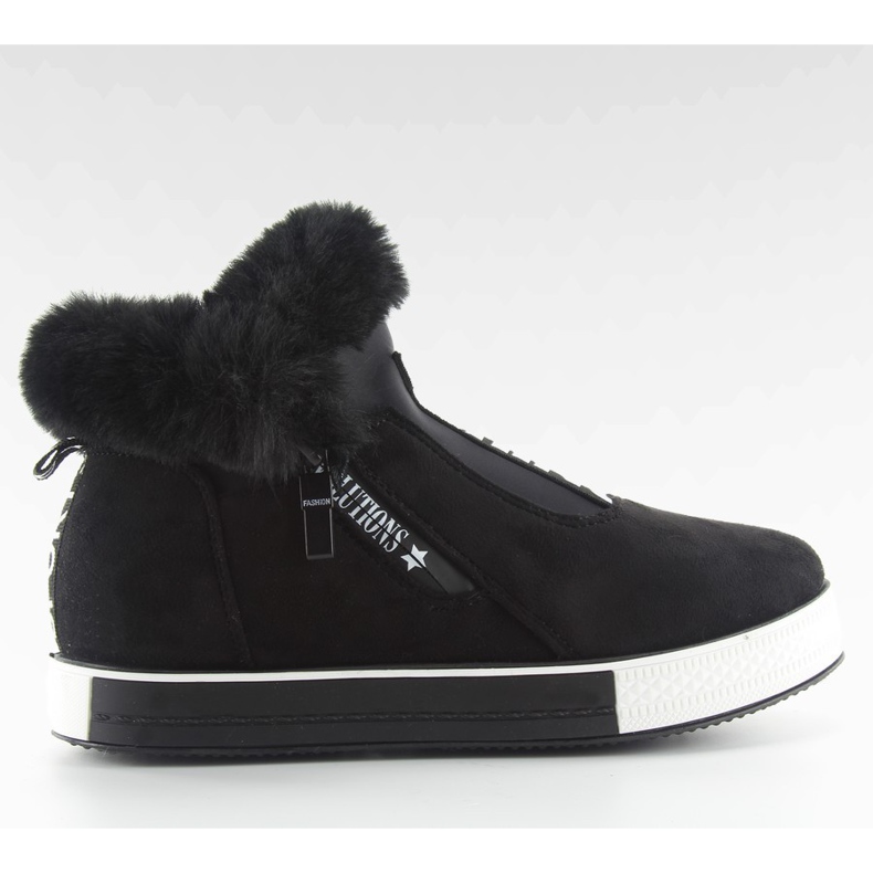 Svarta isolerade sportskor nb128p svarta