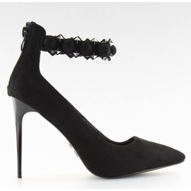 Pumpar på svart LE033P Svart