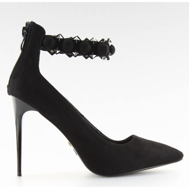 Pumpar på svart LE033P Svart