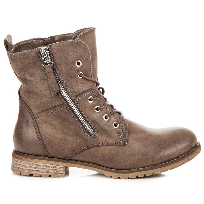 Queentina Arbetare På Plana Klackar brun