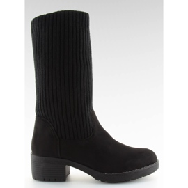 Svarta stövlar med stickad ovandel