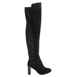 SDS Svarta lårhöga stövlar på ett inlägg